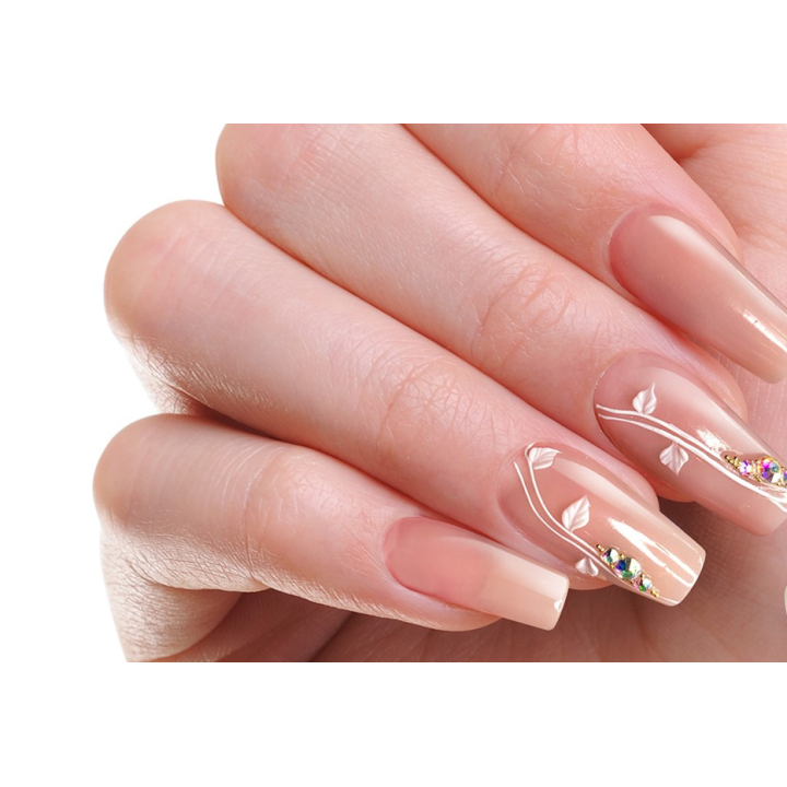 Acrylique naturel givré pour des ongles hyper réalistes